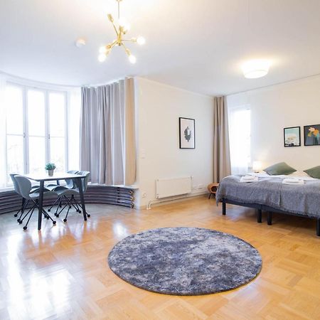 Forenom Serviced Apartments Helsinki Toeoeloe Exterior photo