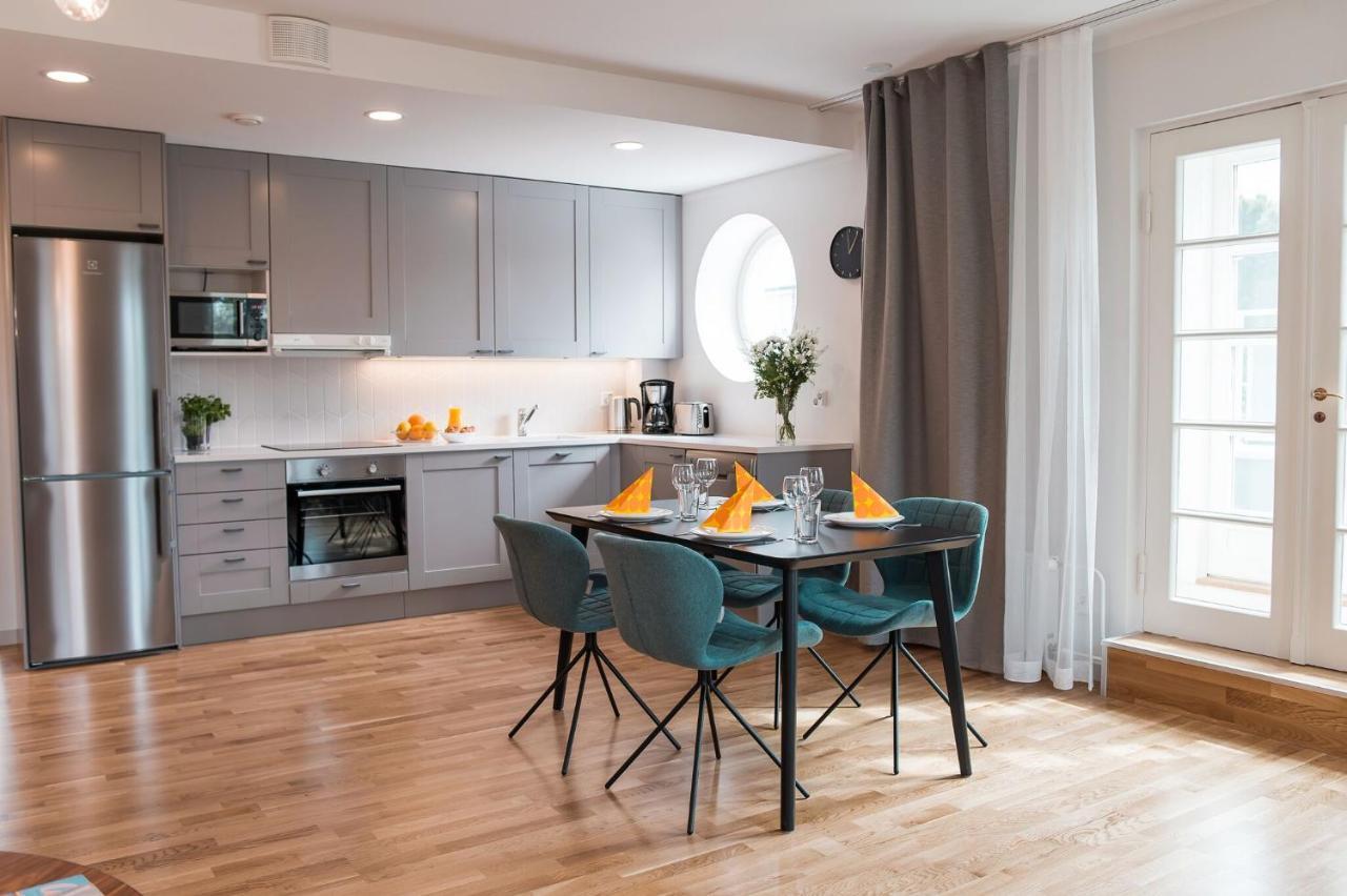Forenom Serviced Apartments Helsinki Toeoeloe Exterior photo