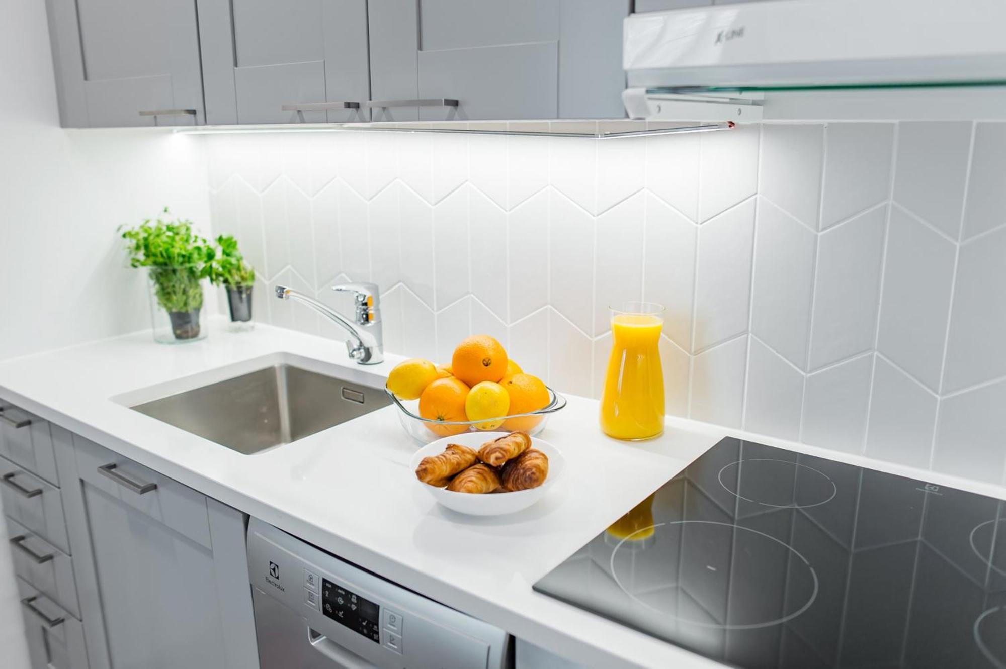Forenom Serviced Apartments Helsinki Toeoeloe Exterior photo